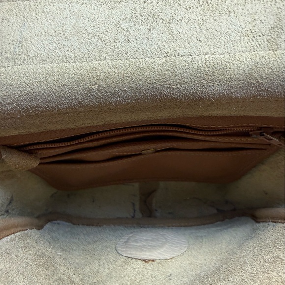 Dooney & Bourne Vintage Satchel in British Tan and Bone - Picture 8 of 16